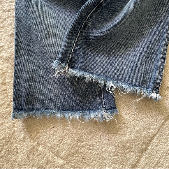 Madewell 10” High Riser Demi Boot Jeans - Picture 8 of 8